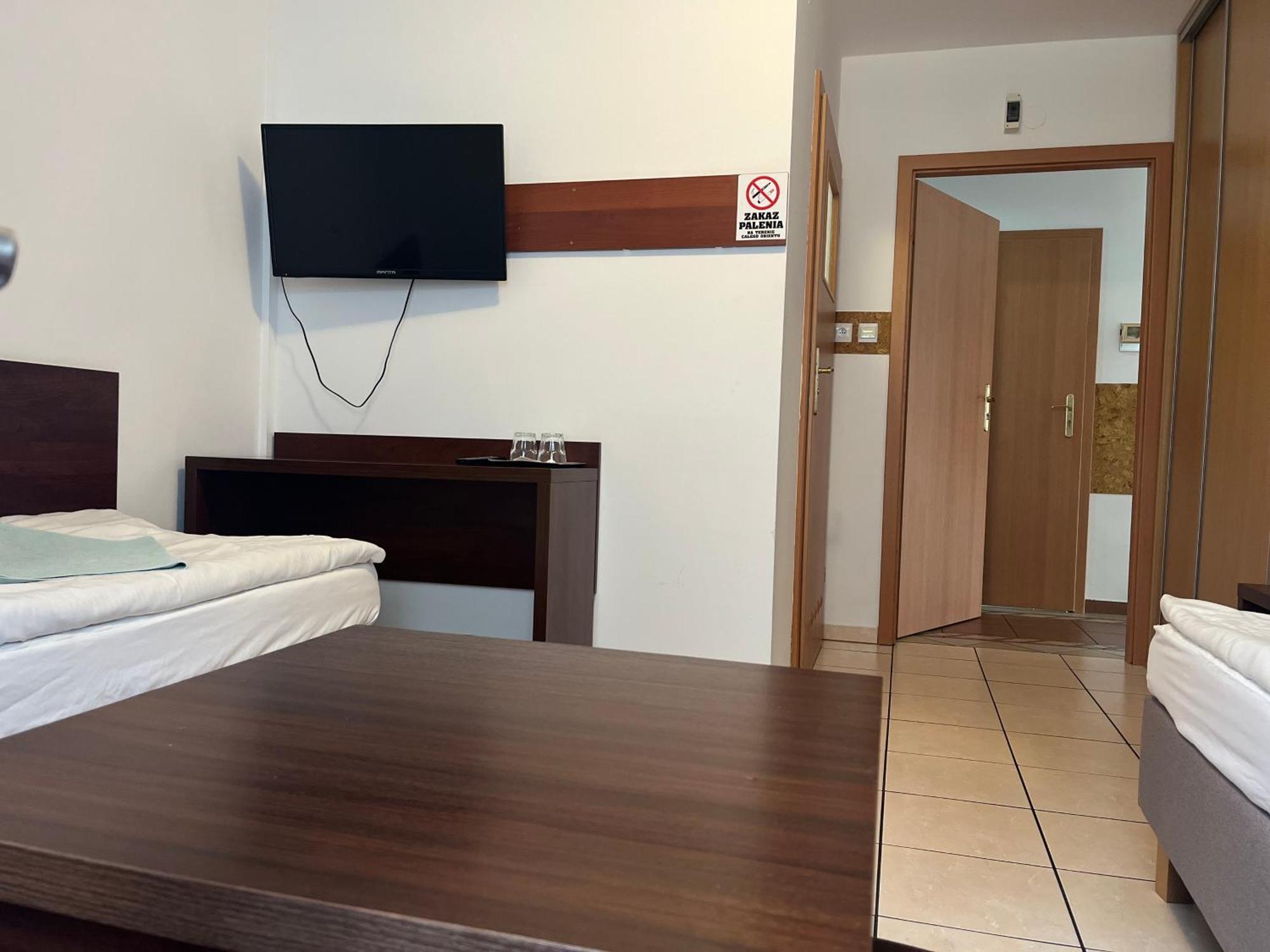 Motel W Lace Boleslawiec  Dış mekan fotoğraf